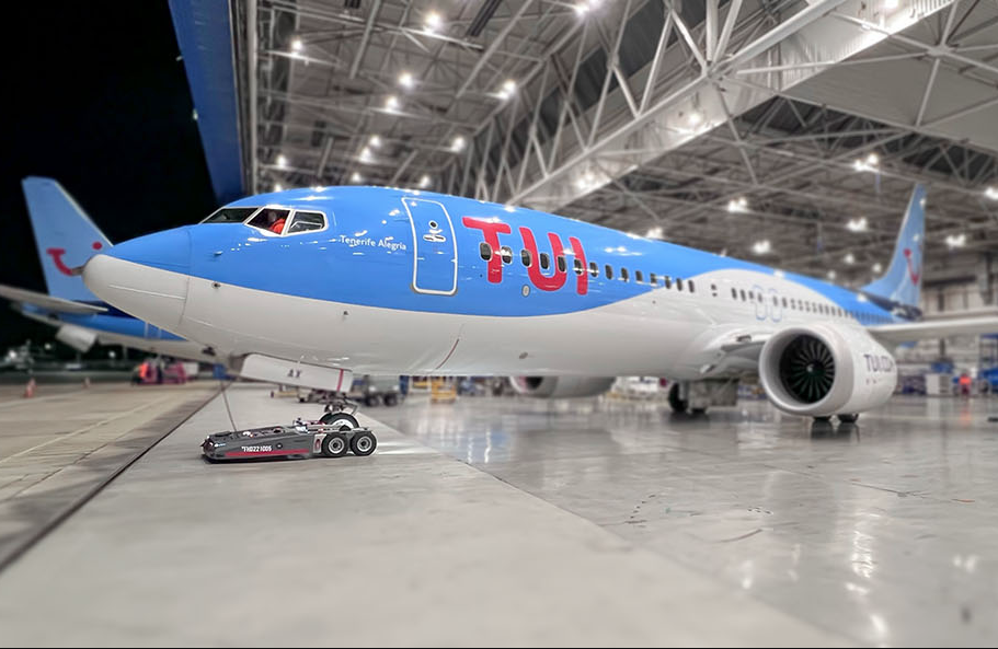 TowFLEXX aircraft tugs have the ability to tow civil aircraft, such as the Boeing 737.