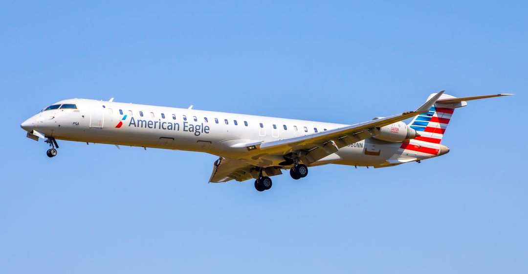 Photo of N560NN - American Eagle Mitsubishi CRJ-900LR at BWI on AeroXplorer Aviation Database Photo of N560NN - American Eagle Mitsubishi CRJ-900LR at BWI on AeroXplorer Aviation Database