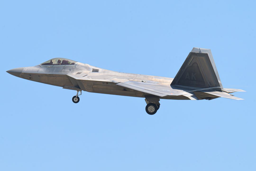 Photo of 07-4138 - USAF - United States Air Force Lockheed Martin F-22A Raptor at NZY on AeroXplorer Aviation Database