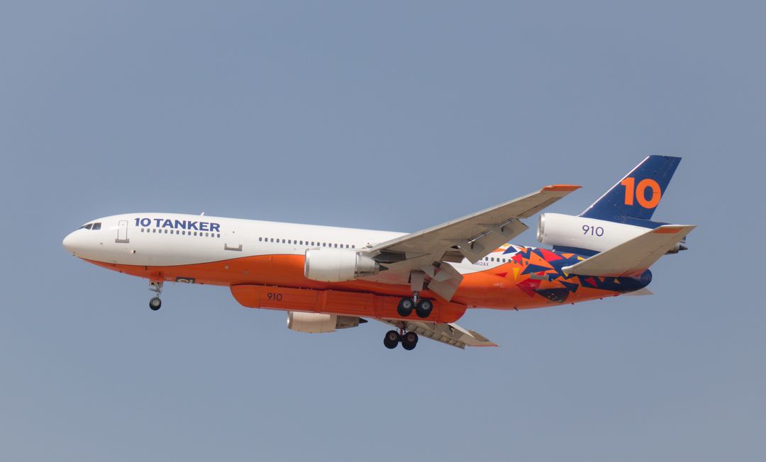 Photo of N612AX - 10 tanker air carrier McDonnell Douglas DC-10 at BOI on AeroXplorer Aviation Database Photo of N612AX - 10 tanker air carrier McDonnell Douglas DC-10 at BOI on AeroXplorer Aviation Database
