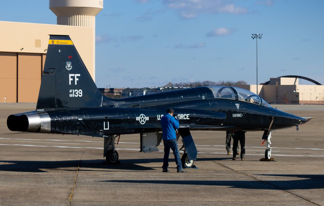 Photo of 68-8139 - USAF - United States Air Force Northrop T-38 Talon at PIT\' on AeroXplorer Aviation Database