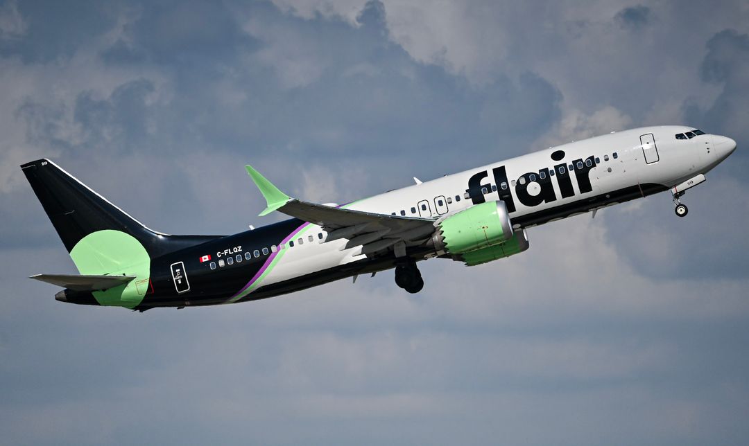 Photo of C-FLQZ - Flair Airlines Boeing 737 MAX 8 at FLL on AeroXplorer Aviation Database