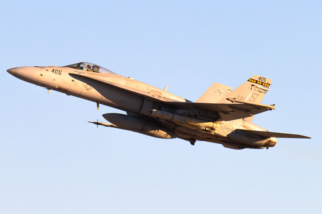 Photo of 165399 - USMC - United States Marine Corp McDonnel Douglas F/A-18 Hornet at NYL on AeroXplorer Aviation Database
