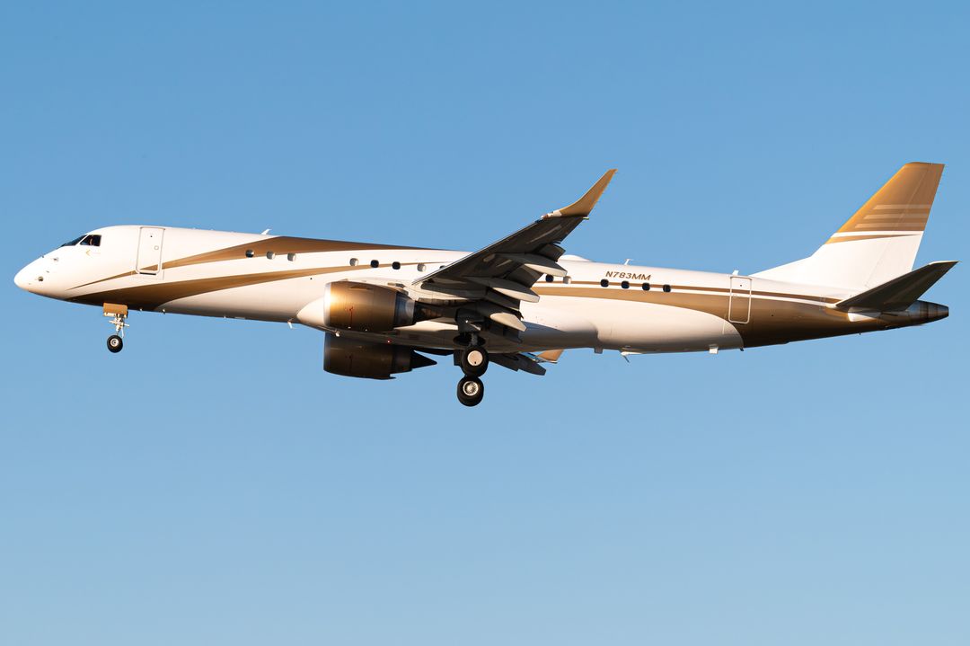 Photo of N783MM - PRIVATE Embraer E190 at LAX on AeroXplorer Aviation Database