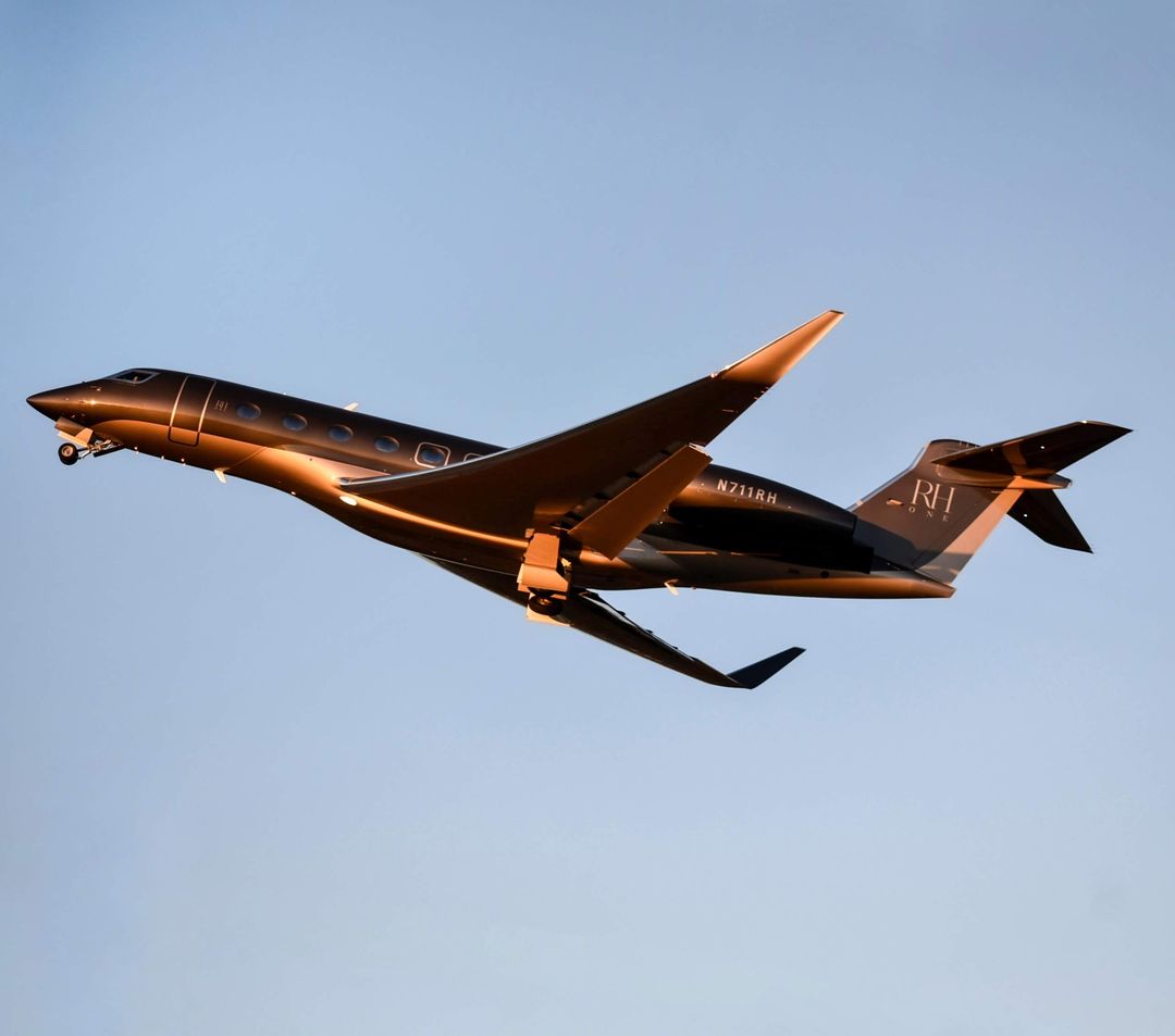 Photo of N711RH - PRIVATE Gulfstream G650 at CSL on AeroXplorer Aviation Database
