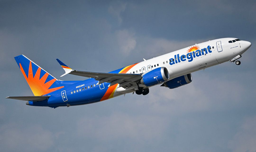 Photo of N822NV - Allegiant Air Boeing 737 MAX 8 at FLL on AeroXplorer Aviation Database