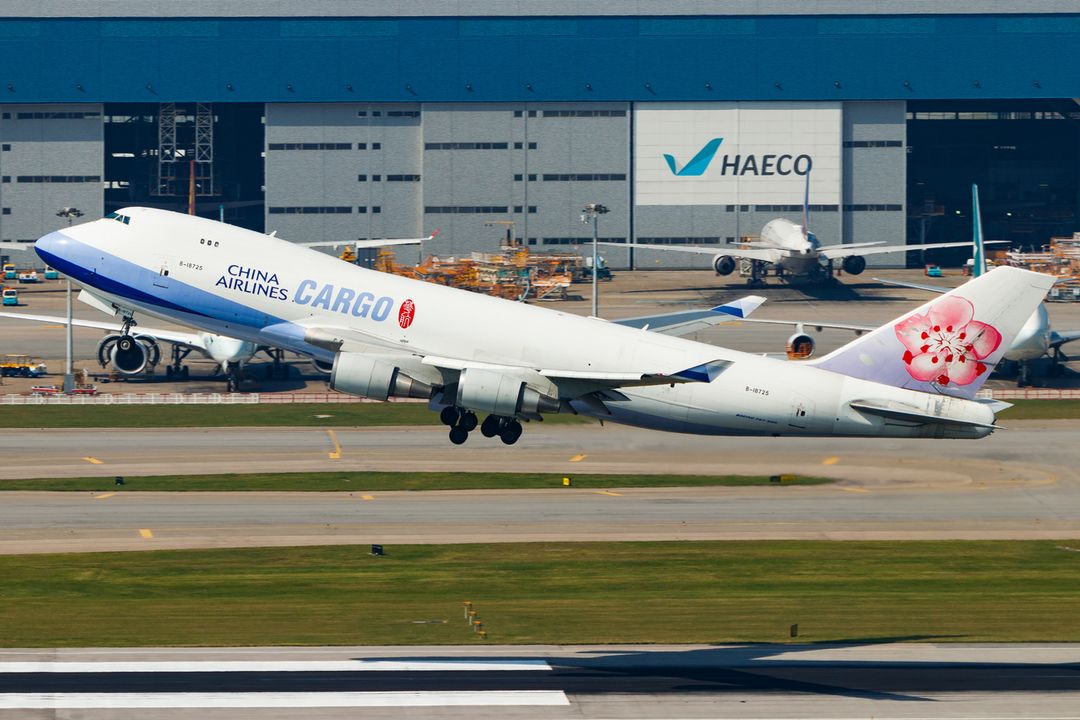 Photo of B-18725 - China Airlines Cargo Boeing 747-400F at HKG on AeroXplorer Aviation Database Photo of B-18725 - China Airlines Cargo Boeing 747-400F at HKG on AeroXplorer Aviation Database