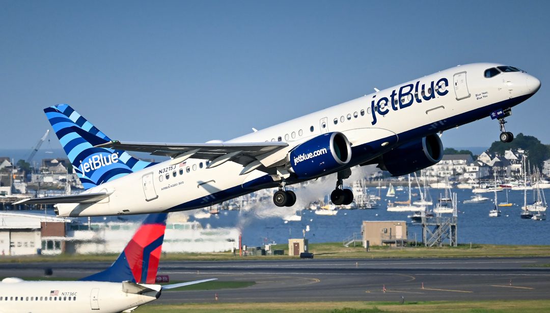 Photo of N3215J - JetBlue Airways Airbus A220-300 at BOS on AeroXplorer Aviation Database