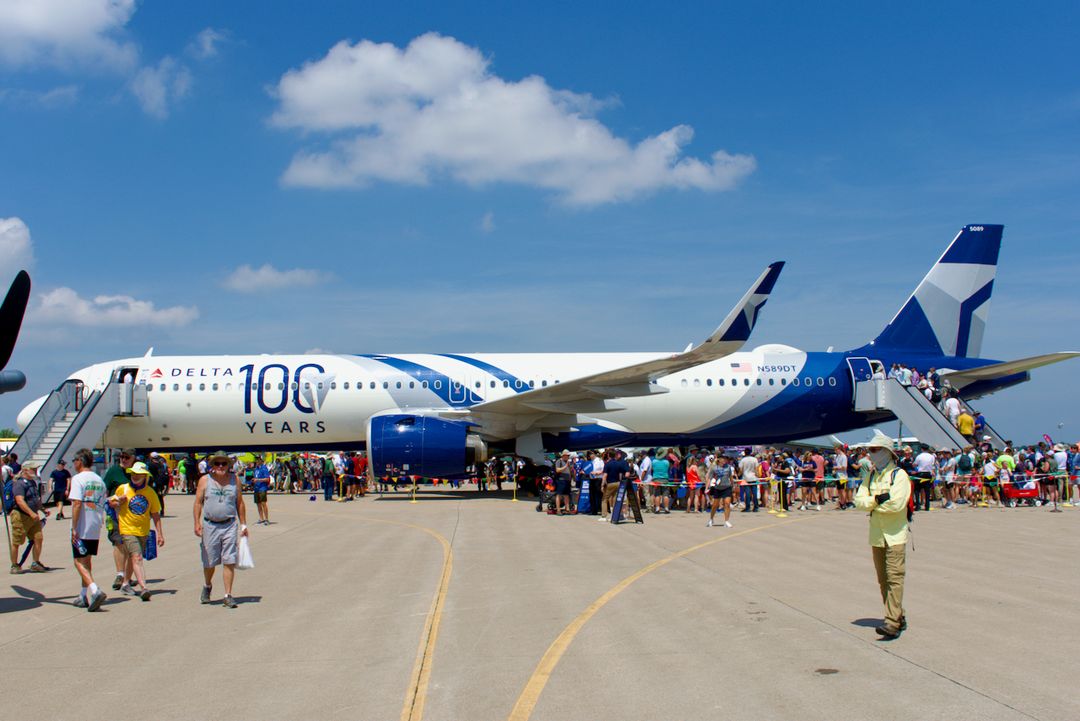 Photo of N589DT - Delta Airlines Airbus A321NEO at OSH on AeroXplorer Aviation Database