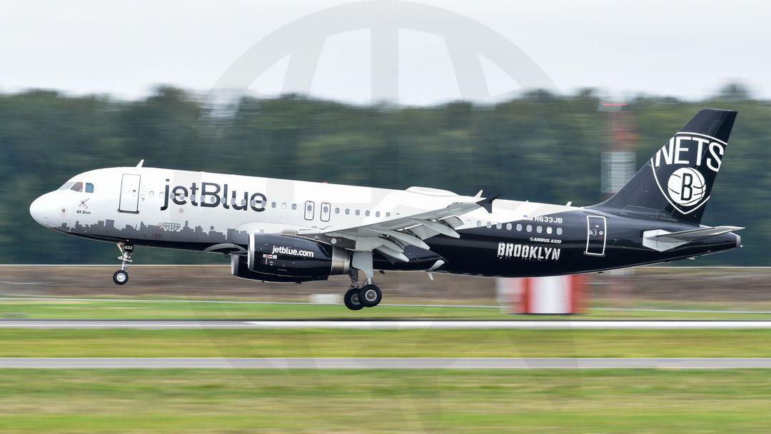 Photo of N633JB - JetBlue Airways Airbus A320 at PDX on AeroXplorer Aviation Database