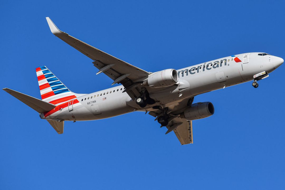 Photo of N871NN - American Airlines Boeing 737-800 at DEN on AeroXplorer Aviation Database Photo of N871NN - American Airlines Boeing 737-800 at DEN on AeroXplorer Aviation Database