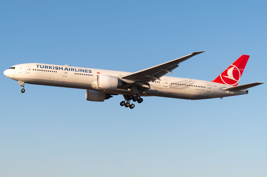 Photo of TC-JJN - Turkish Airlines Boeing 777-300ER at LAX on AeroXplorer Aviation Database