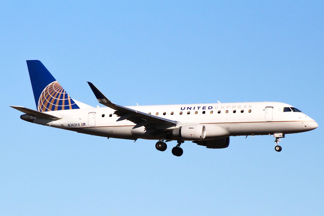 Photo of N743YX - United Airlines Embraer E175 at AUS on AeroXplorer Aviation Database Photo of N743YX - United Airlines Embraer E175 at AUS on AeroXplorer Aviation Database