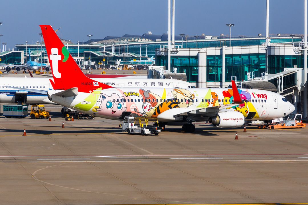 Photo of HL8206 - T\'way Air Boeing 737-800 at ICN on AeroXplorer Aviation Database