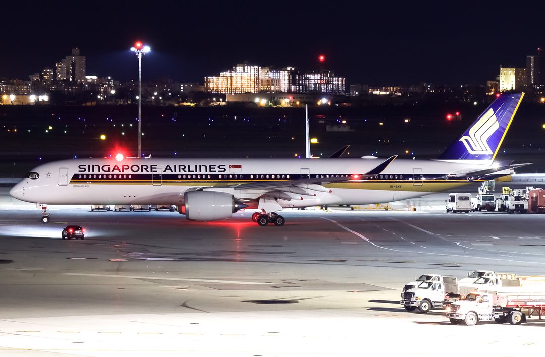 Photo of 9V-SMY - Singapore Airlines Airbus A350-900 at JFK on AeroXplorer Aviation Database Photo of 9V-SMY - Singapore Airlines Airbus A350-900 at JFK on AeroXplorer Aviation Database