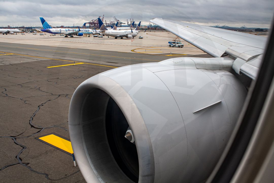 Photo of N2846U - United Airlines Boeing 777-300ER at EWR on AeroXplorer Aviation Database Photo of N2846U - United Airlines Boeing 777-300ER at EWR on AeroXplorer Aviation Database
