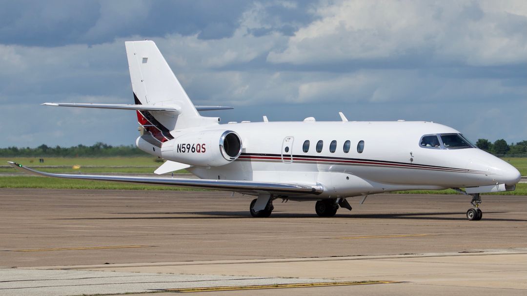 Photo of N596QS - NetJets Cessna Citation 680A Latitude at EFD on AeroXplorer Aviation Database Photo of N596QS - NetJets Cessna Citation 680A Latitude at EFD on AeroXplorer Aviation Database