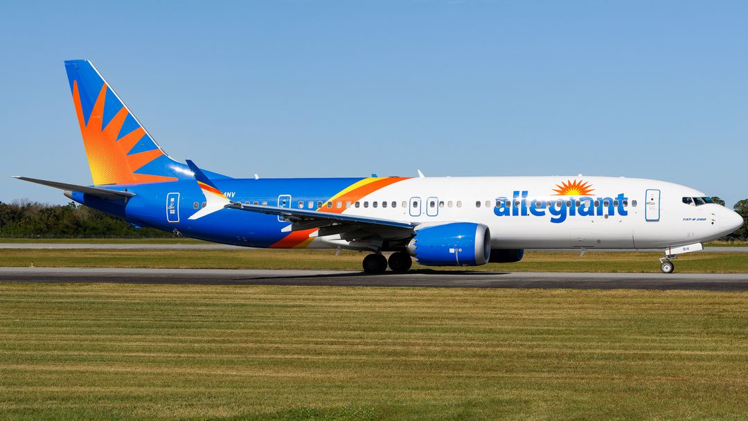 Photo of N814NV - Allegiant Air Boeing 737 MAX 8-200 at SFB on AeroXplorer Aviation Database