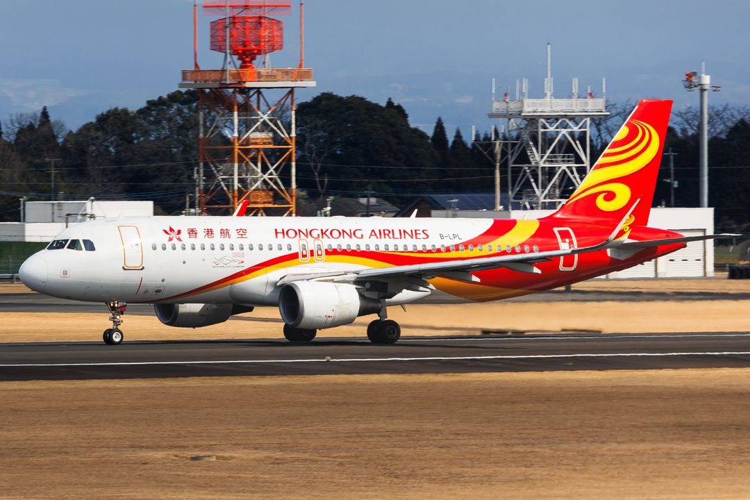 Photo of B-LPL - Hong Kong Airlines Airbus A320 at KOJ on AeroXplorer Aviation Database