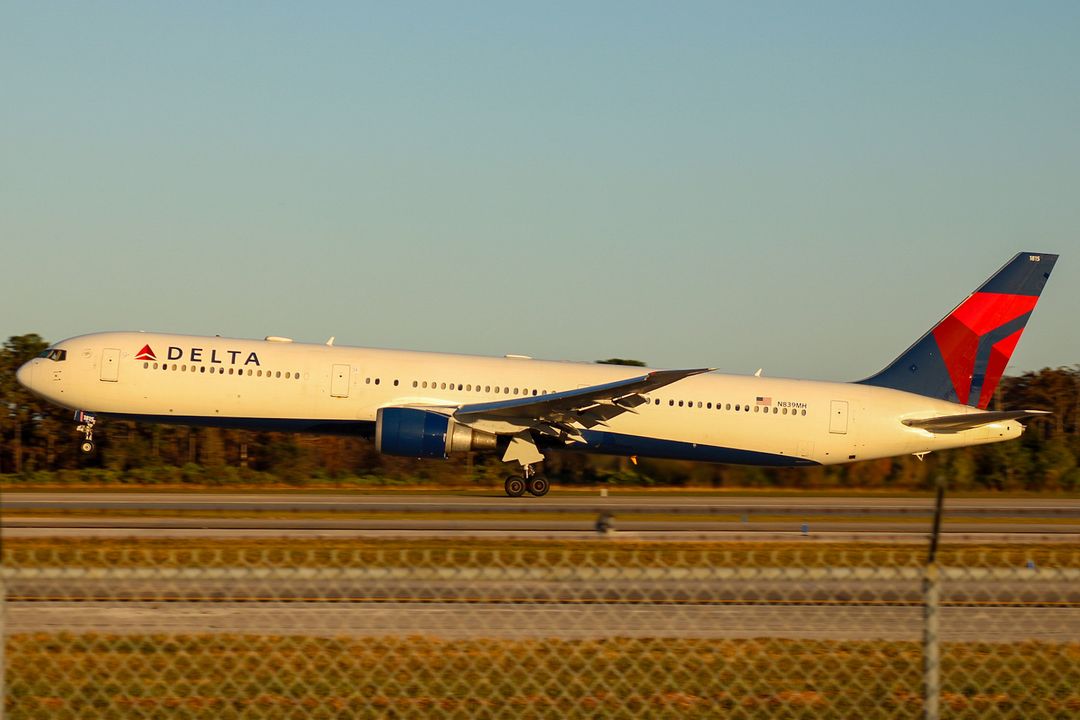 Photo of N839MH - Delta Airlines Boeing 767-400 at MCO on AeroXplorer Aviation Database Photo of N839MH - Delta Airlines Boeing 767-400 at MCO on AeroXplorer Aviation Database