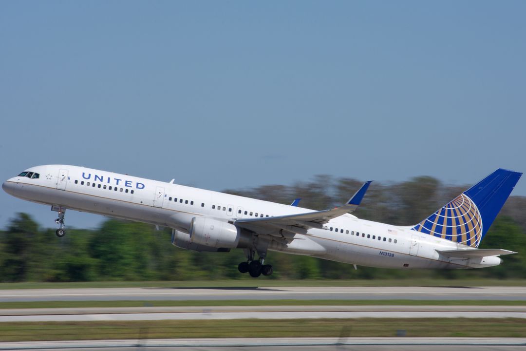 Photo of N13138 - United Airlines Boeing 757-200 at MCO on AeroXplorer Aviation Database Photo of N13138 - United Airlines Boeing 757-200 at MCO on AeroXplorer Aviation Database