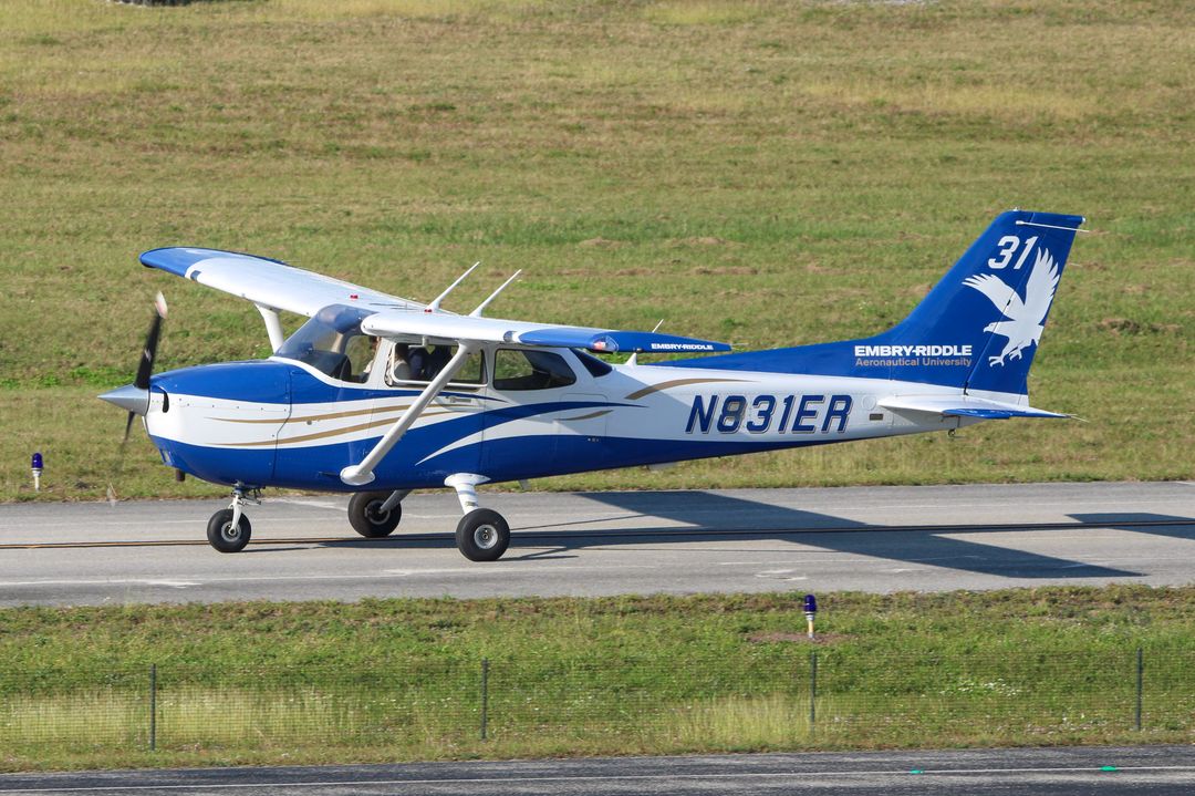 Photo of N831ER - Embry-Riddle Aeronautical University Cessna 172 at DAB on AeroXplorer Aviation Database