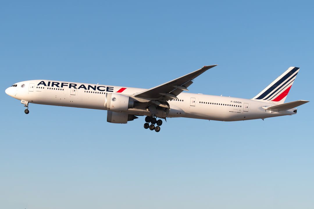 Photo of F-GSQA - Air France Boeing 777-300ER at LAX on AeroXplorer Aviation Database