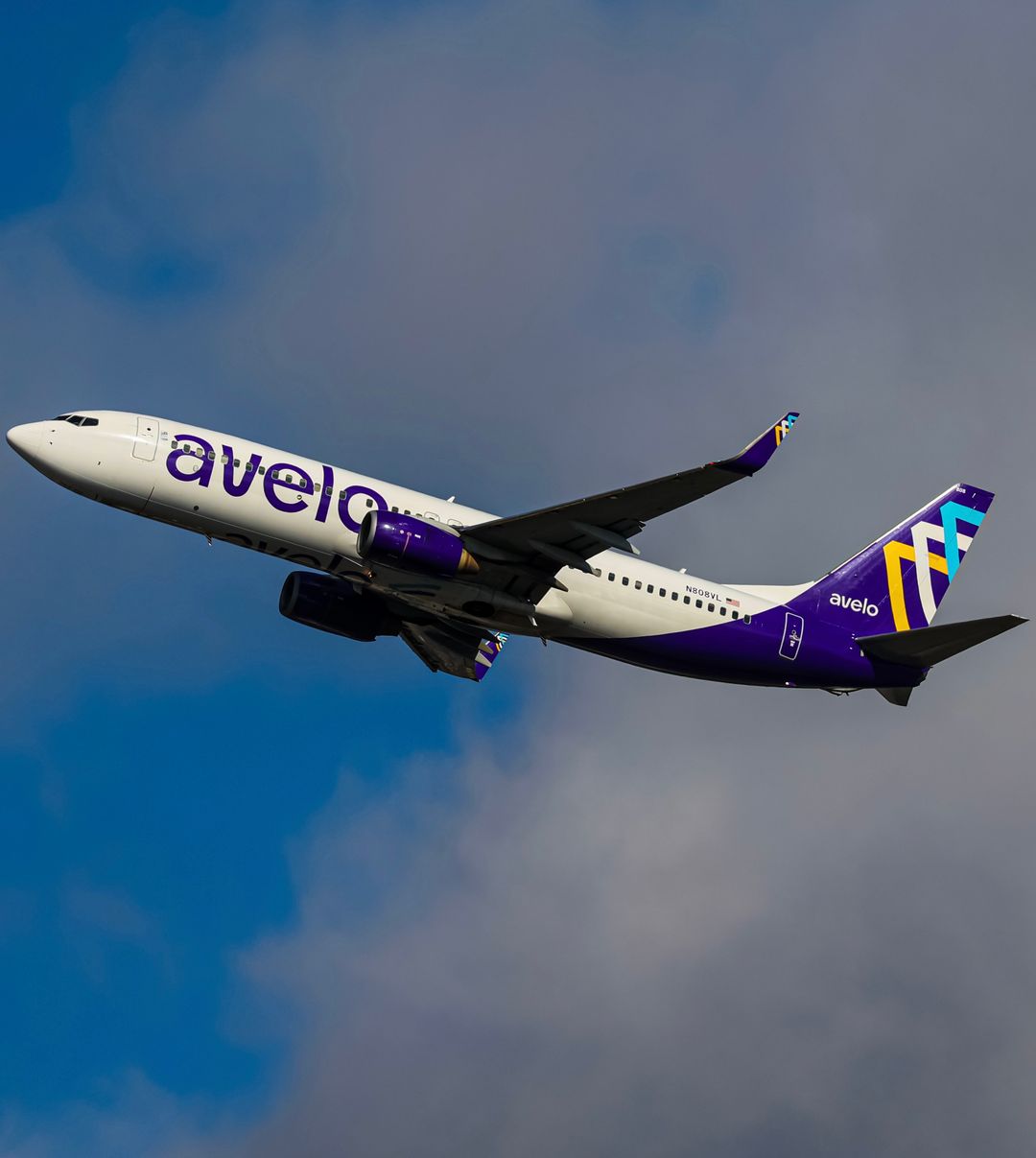 Photo of N808VL - Avelo Airlines Boeing 737-800 at SAN on AeroXplorer Aviation Database Photo of N808VL - Avelo Airlines Boeing 737-800 at SAN on AeroXplorer Aviation Database