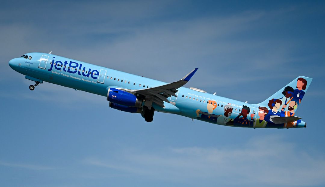 Photo of N907JB - JetBlue Airways Airbus A321-200 at BOS on AeroXplorer Aviation Database