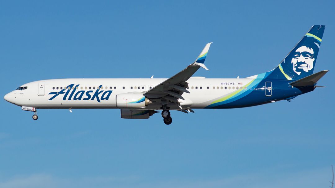 Photo of N467AS - Alaska Airlines Boeing 737-900ER at SJC on AeroXplorer Aviation Database Photo of N467AS - Alaska Airlines Boeing 737-900ER at SJC on AeroXplorer Aviation Database