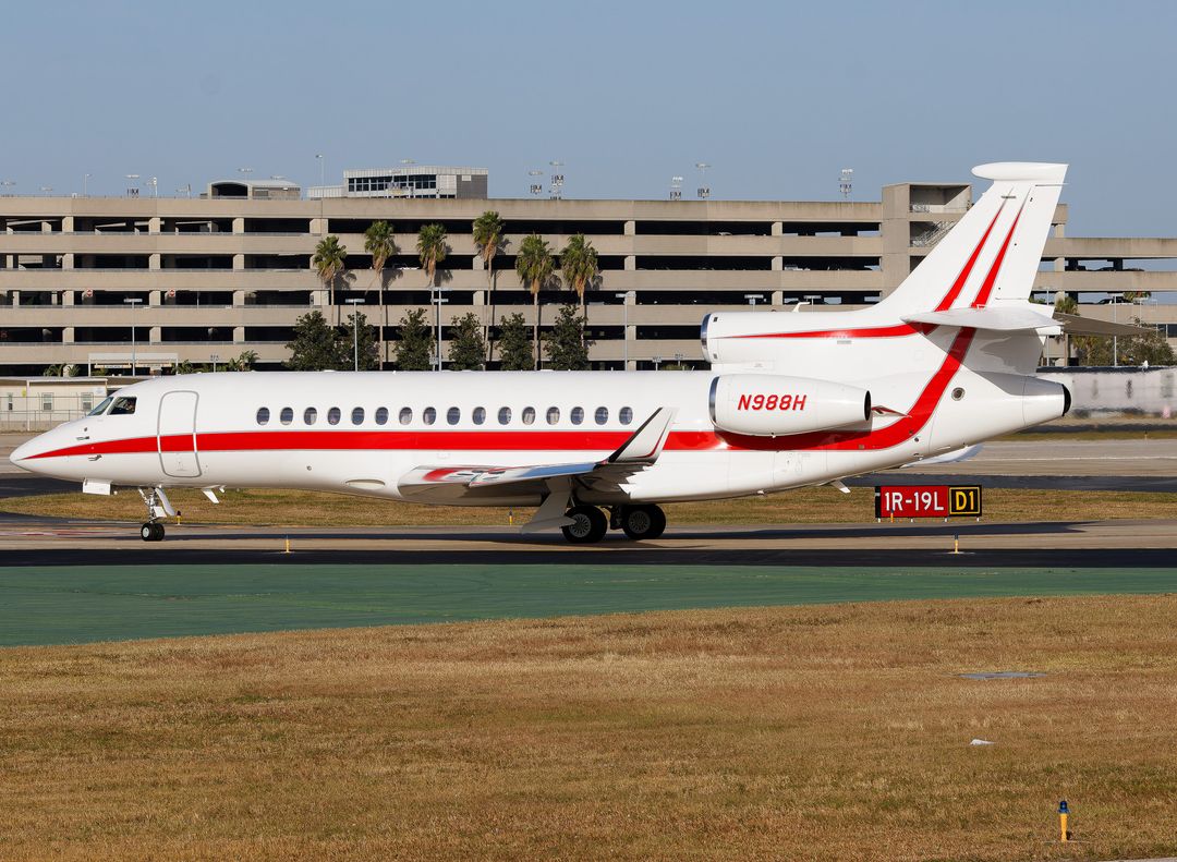Photo of N988H - Honeywell  Dassault Falcon 7X at TPA on AeroXplorer Aviation Database