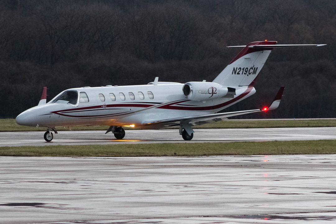 Photo of N219CM - PRIVATE Cessna Citation 525A at LUK on AeroXplorer Aviation Database Photo of N219CM - PRIVATE Cessna Citation 525A at LUK on AeroXplorer Aviation Database