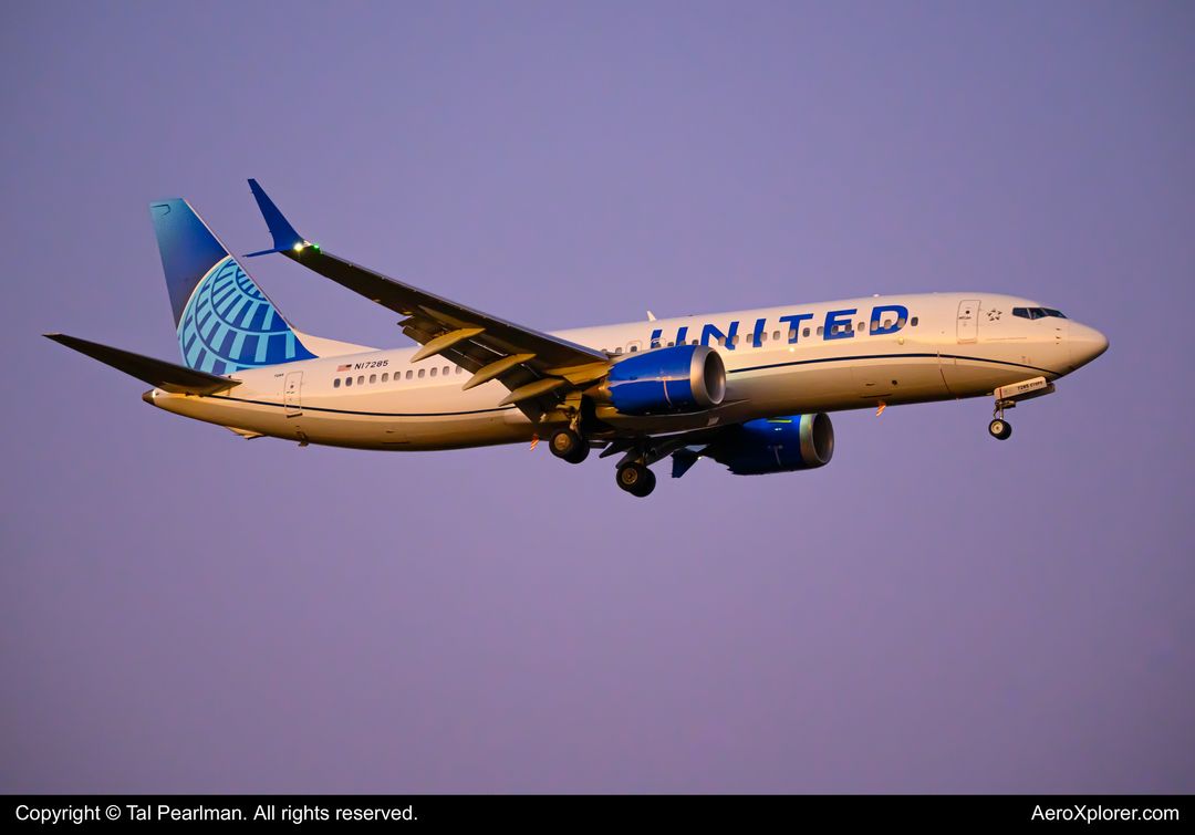 Photo of N17285 - United Airlines Boeing 737 MAX 8 at IAD on AeroXplorer Aviation Database