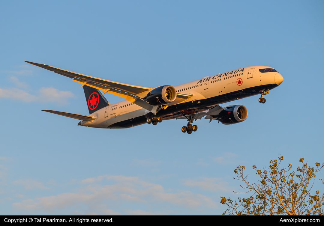Photo of C-FVNB - Air Canada Boeing 787-9 at EWR on AeroXplorer Aviation Database
