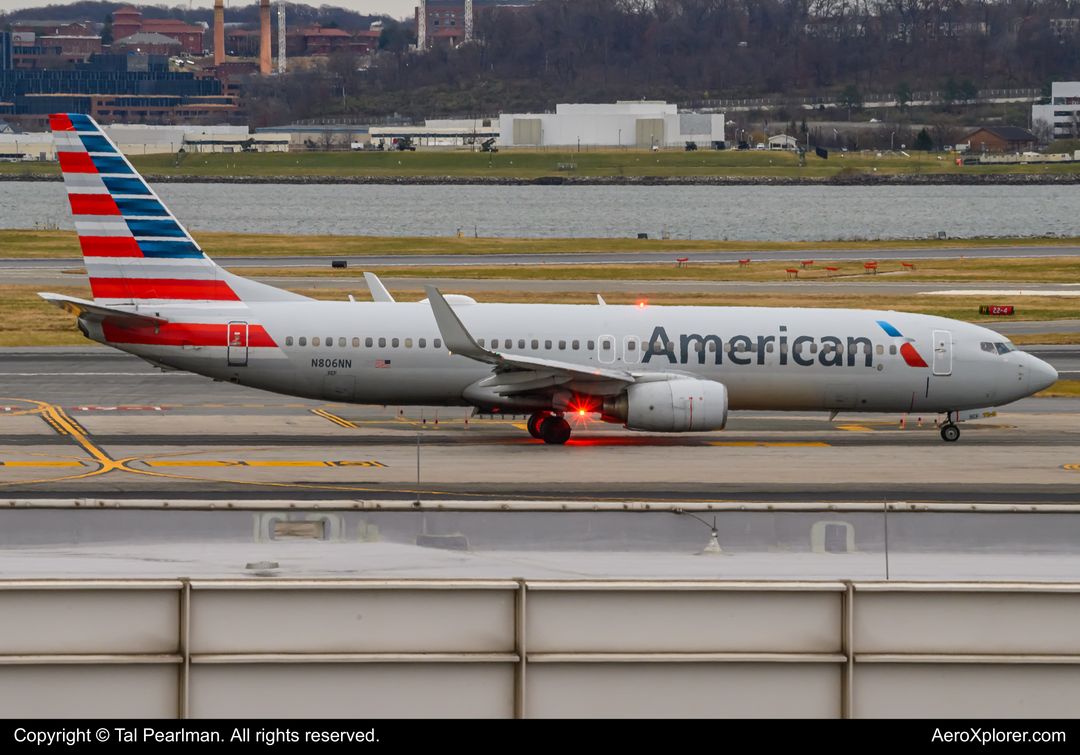 Photo of N806NN - American Airlines Boeing 737-800 at DCA on AeroXplorer Aviation Database