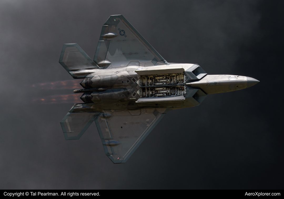 Photo of 05-4095 - USAF - United States Air Force Lockheed Martin F-22A Raptor at LFI on AeroXplorer Aviation Database