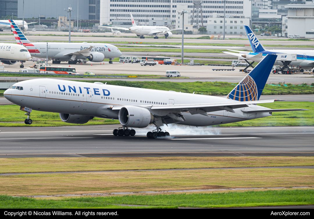 Photo of N76010 - United Airlines Boeing 777-200ER at HND on AeroXplorer Aviation Database Photo of N76010 - United Airlines Boeing 777-200ER at HND on AeroXplorer Aviation Database
