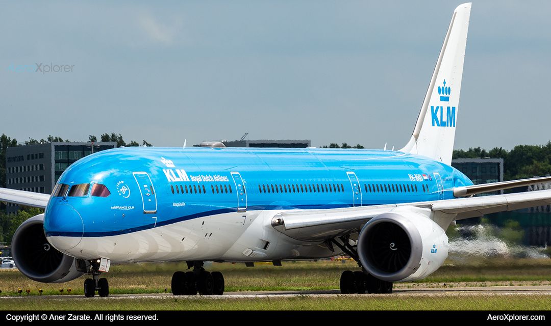 Photo of PH-BHD - KLM Boeing 787-9 at AMS on AeroXplorer Aviation Database Photo of PH-BHD - KLM Boeing 787-9 at AMS on AeroXplorer Aviation Database