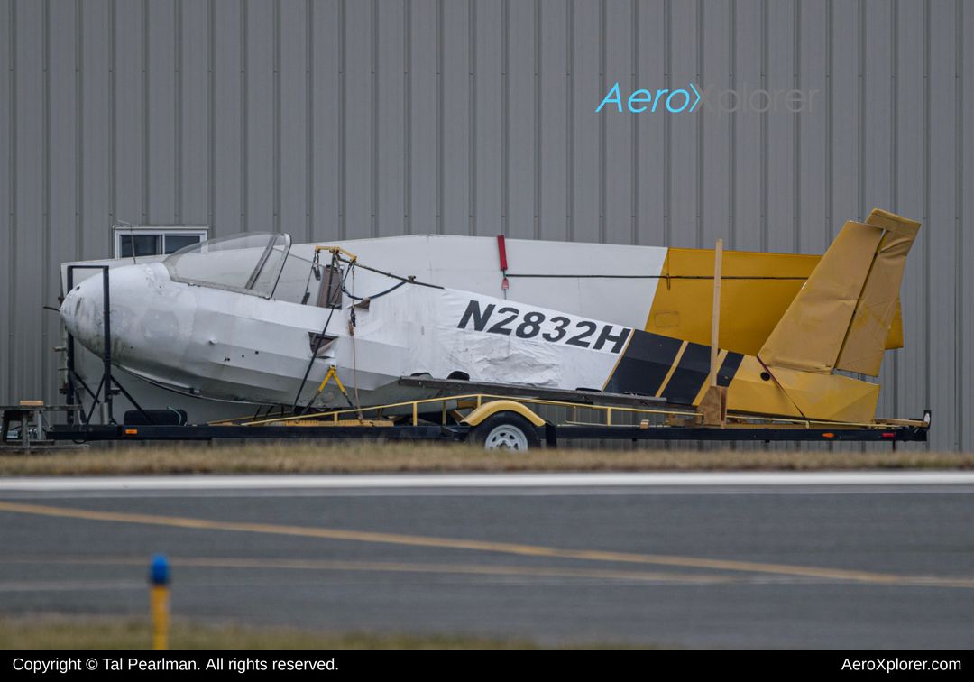 Photo of N2832H - PRIVATE Schweizer SGS 2-33A at OW3 on AeroXplorer Aviation Database Photo of N2832H - PRIVATE Schweizer SGS 2-33A at OW3 on AeroXplorer Aviation Database