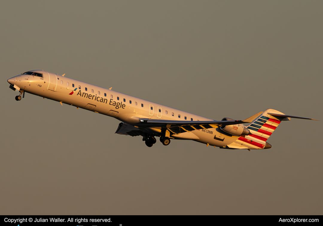 Photo of N613NN - American Eagle Mitsubishi CRJ-900 at CLT on AeroXplorer Aviation Database Photo of N613NN - American Eagle Mitsubishi CRJ-900 at CLT on AeroXplorer Aviation Database