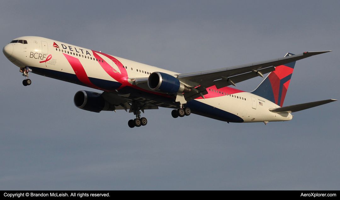 Photo of N845MH - Delta Airlines Boeing 767-400ER at MCO on AeroXplorer Aviation Database