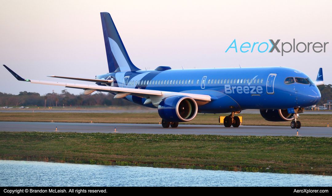 Photo of N230BZ - Breeze Airways Airbus A220-300 at DAB on AeroXplorer Aviation Database