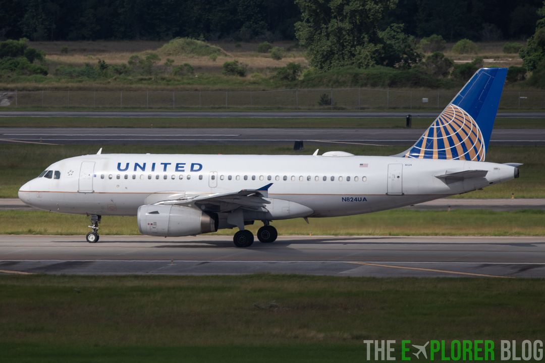 Photo of N824UA - United Airlines Airbus A319 at IAH on AeroXplorer Aviation Database Photo of N824UA - United Airlines Airbus A319 at IAH on AeroXplorer Aviation Database