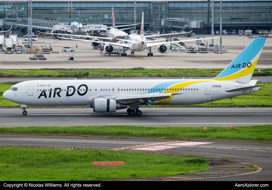 Photo of JA613A - Air Do Boeing 767-300ER at HND on AeroXplorer Aviation Database Photo of JA613A - Air Do Boeing 767-300ER at HND on AeroXplorer Aviation Database