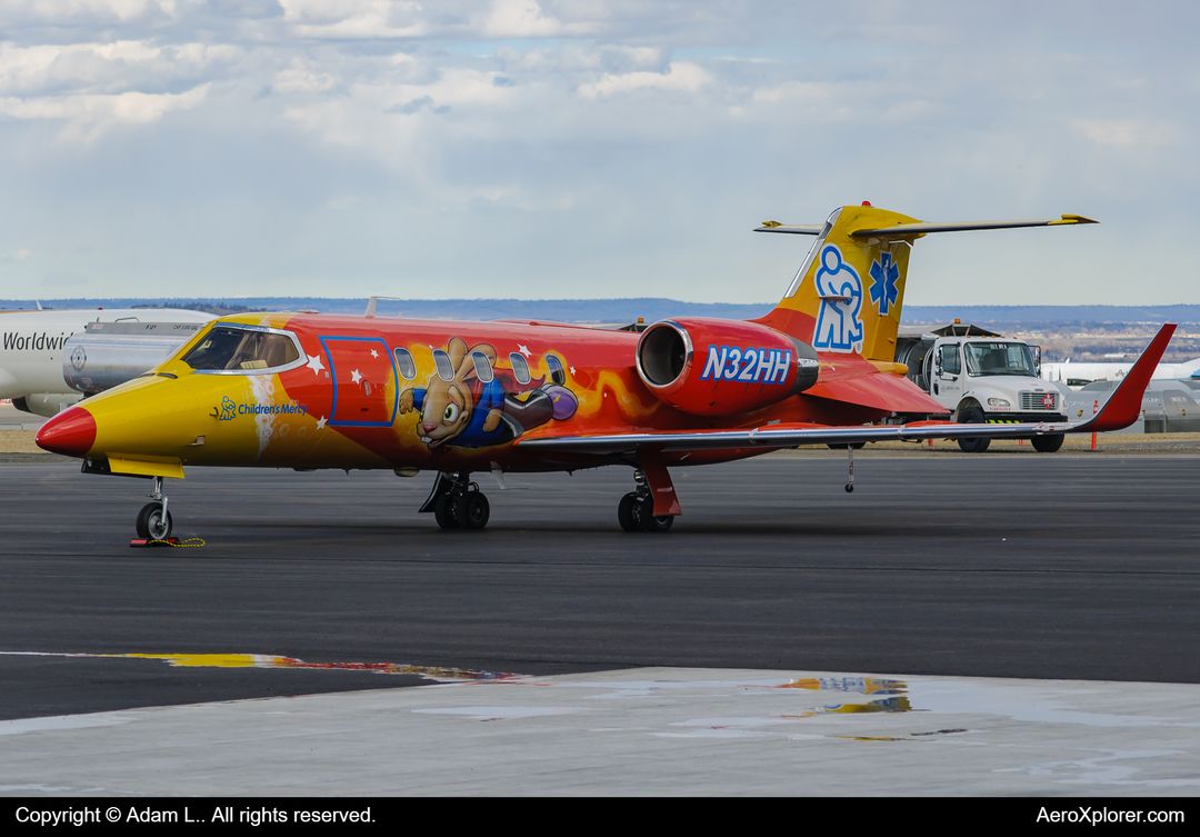 Photo of N32HH - Children\'s Mercy Hospital Learjet 31 at BIL on AeroXplorer Aviation Database Photo of N32HH - Children\'s Mercy Hospital Learjet 31 at BIL on AeroXplorer Aviation Database
