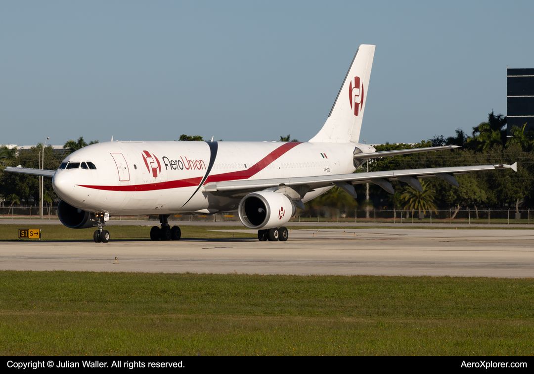 Photo of XA-GGL - AeroUnion Airbus A300F-600 at MIA on AeroXplorer Aviation Database Photo of XA-GGL - AeroUnion Airbus A300F-600 at MIA on AeroXplorer Aviation Database