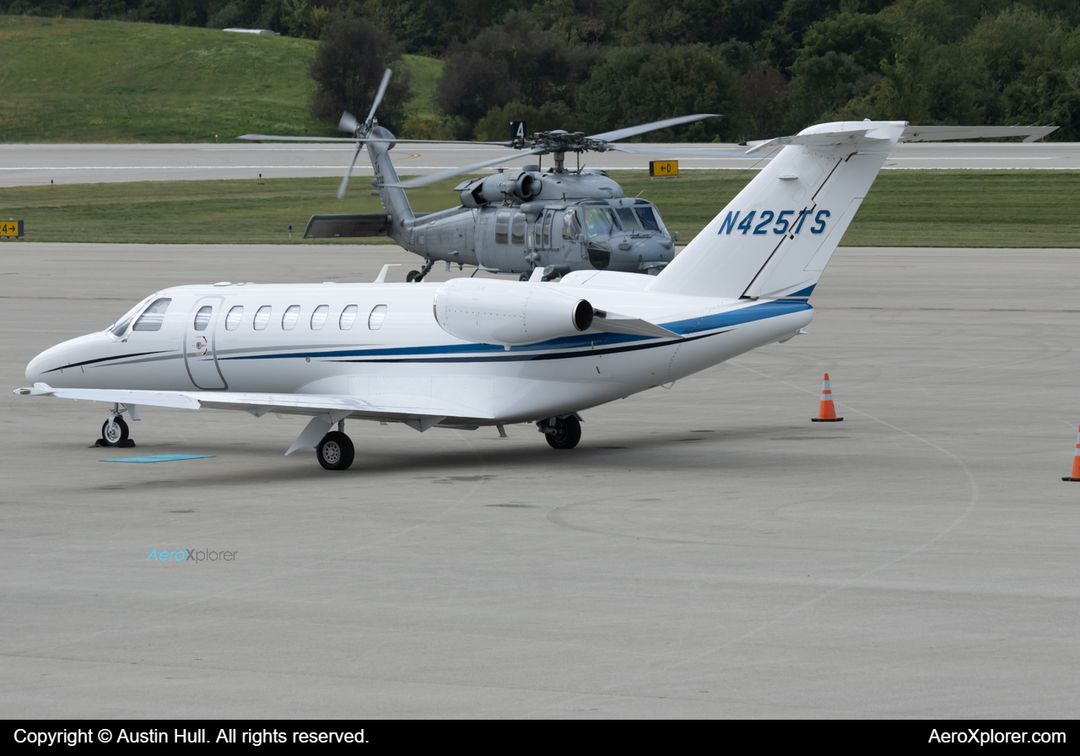 Photo of N425TS - PRIVATE Cessna Citation CJ3 at LBE on AeroXplorer Aviation Database Photo of N425TS - PRIVATE Cessna Citation CJ3 at LBE on AeroXplorer Aviation Database