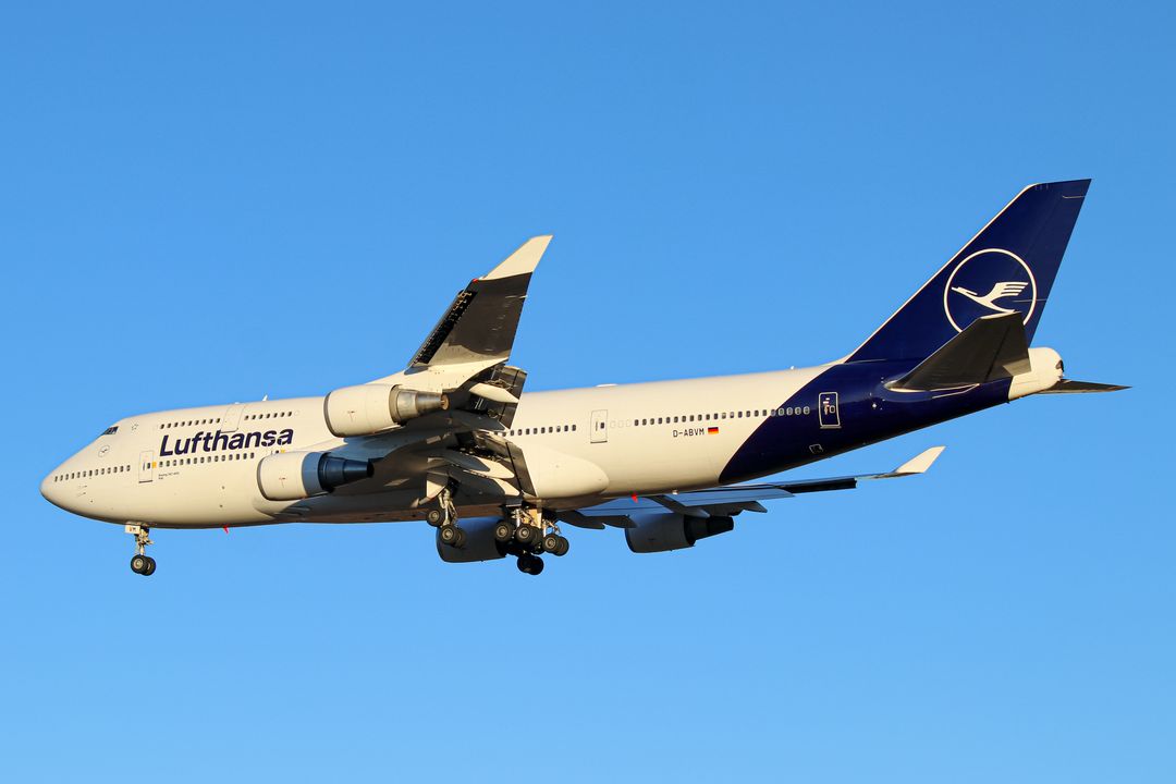 Photo of D-ABVM - Lufthansa Boeing 747-400 at IAD on AeroXplorer Aviation Database