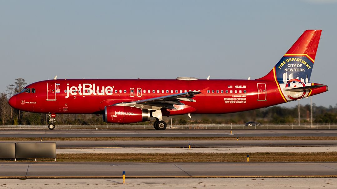 Photo of N615JB - JetBlue Airways Airbus A320 at MCO on AeroXplorer Aviation Database Photo of N615JB - JetBlue Airways Airbus A320 at MCO on AeroXplorer Aviation Database
