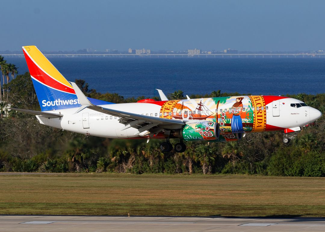 Photo of N945WN - Southwest Airlines  Boeing 737-700 at TPA on AeroXplorer Aviation Database